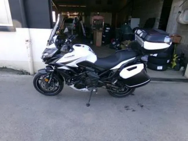 Kawazaki Versys 650 Grand Tourer